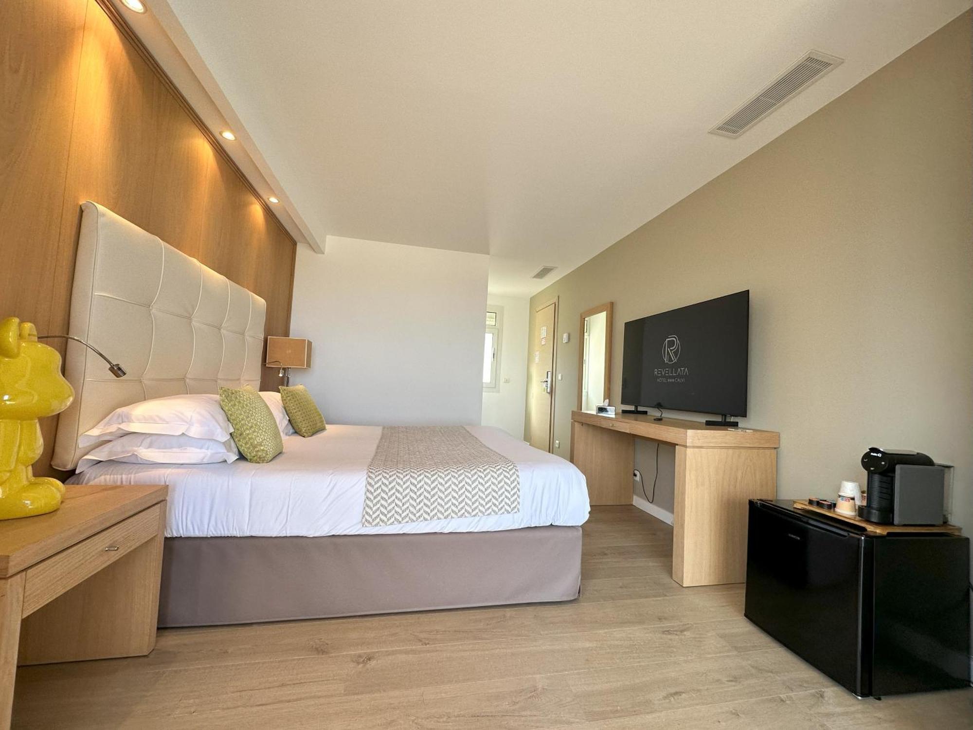Hotel Revellata & Spa Кальви Экстерьер фото